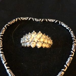 Marked with DQ 925 KR cocktail ring